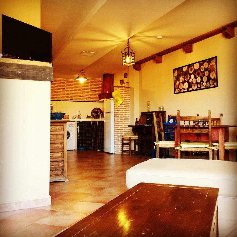 Gasthaus Casa Rebollares I Piedralaves Exterior foto