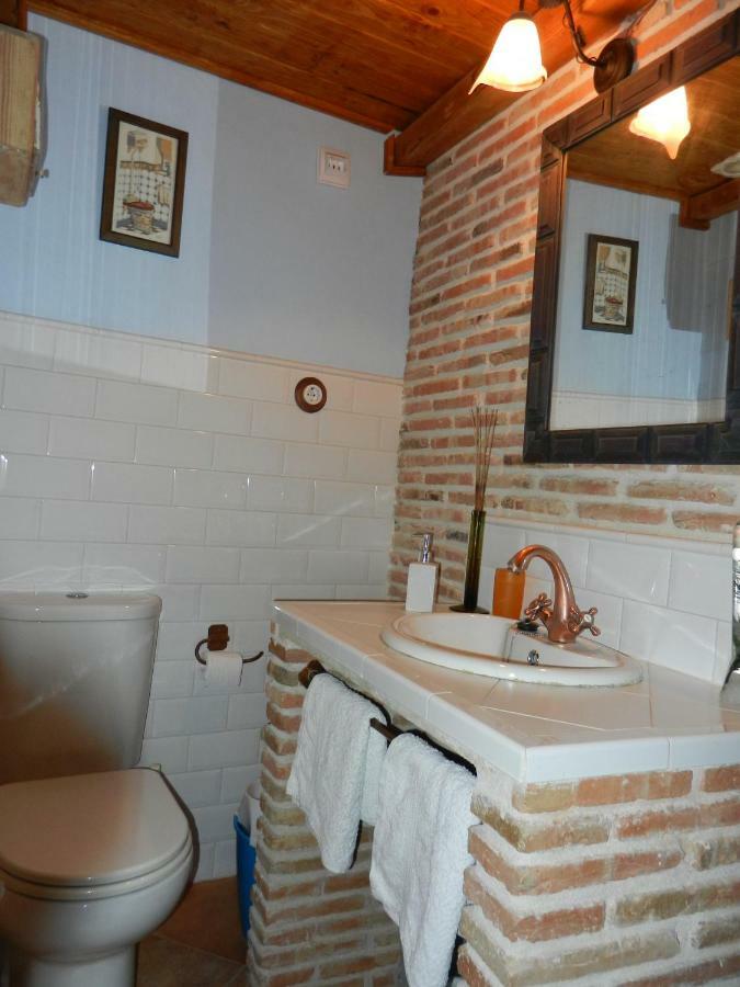 Gasthaus Casa Rebollares I Piedralaves Exterior foto